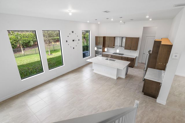 12035 N Baypoint Circle, Parkland, FL 33076