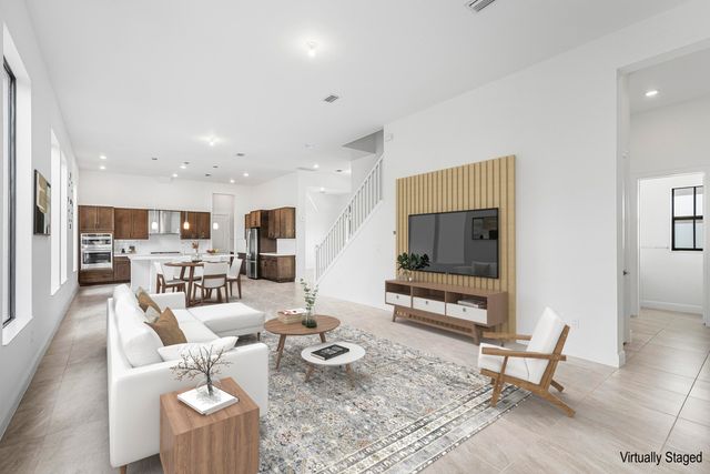 12035 N Baypoint Circle, Parkland, FL 33076