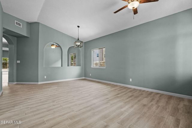 14000 TOWER POINT Way, El Paso, TX 79938