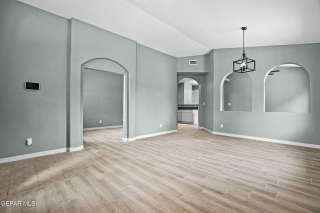14000 TOWER POINT Way, El Paso, TX 79938