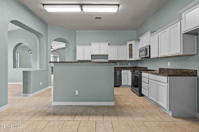 14000 TOWER POINT Way, El Paso, TX 79938