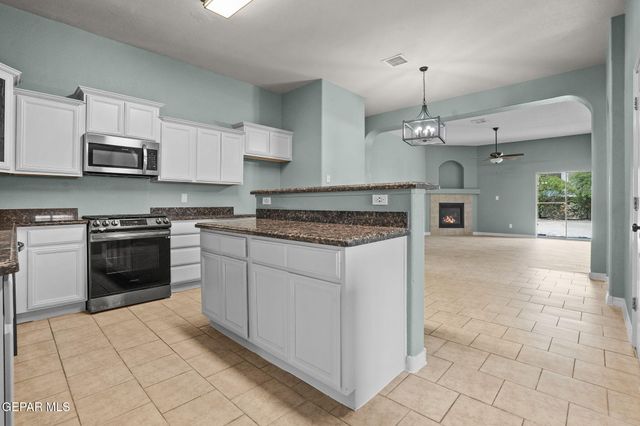14000 TOWER POINT Way, El Paso, TX 79938