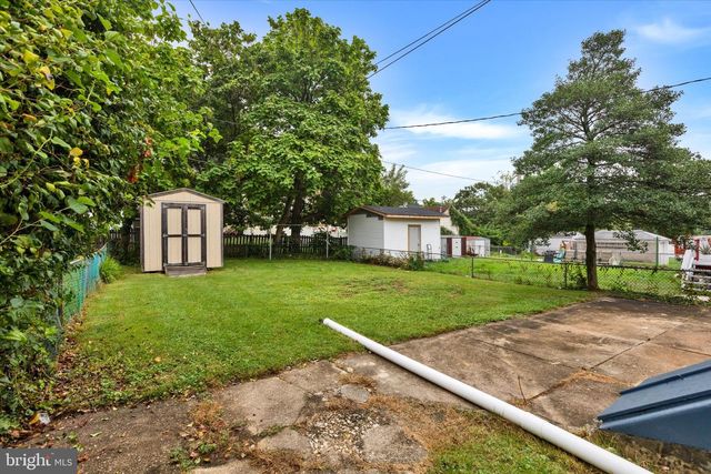 2806 EMERALD RD, Baltimore, MD 21234