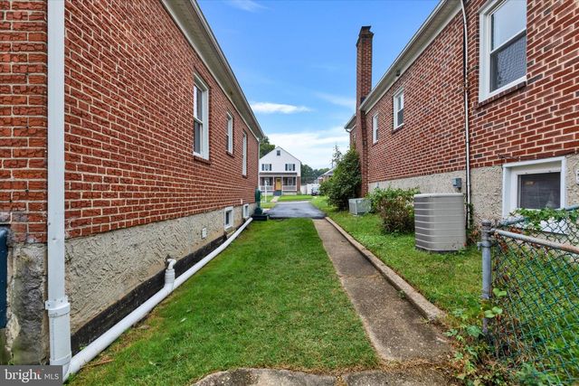 2806 EMERALD RD, Baltimore, MD 21234