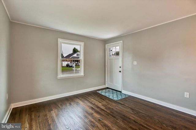 2806 EMERALD RD, Baltimore, MD 21234