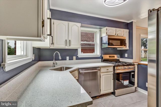 2806 EMERALD RD, Baltimore, MD 21234