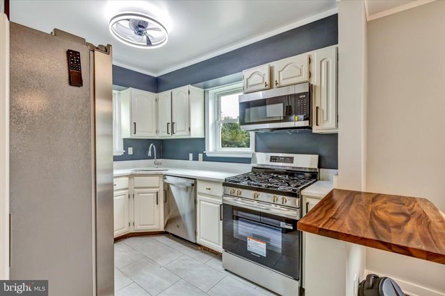2806 EMERALD RD, Baltimore, MD 21234