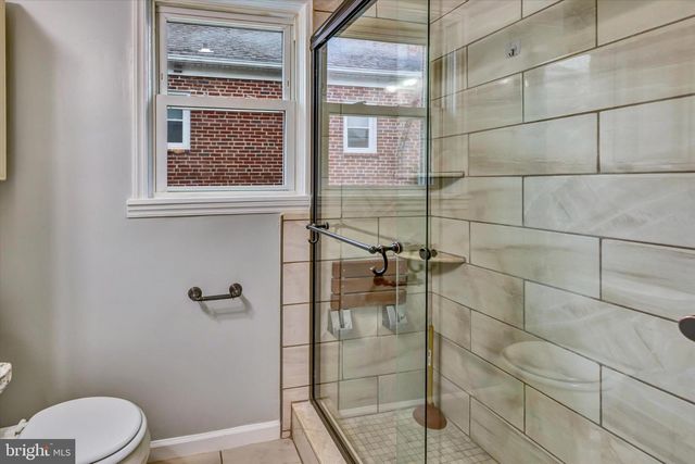 2806 EMERALD RD, Baltimore, MD 21234