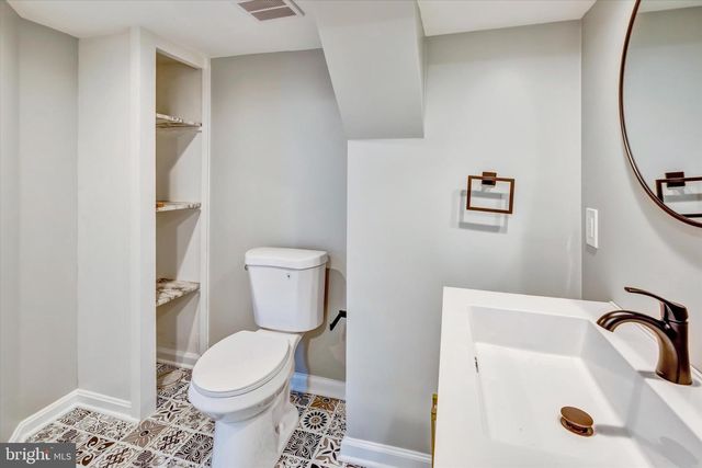 2806 EMERALD RD, Baltimore, MD 21234