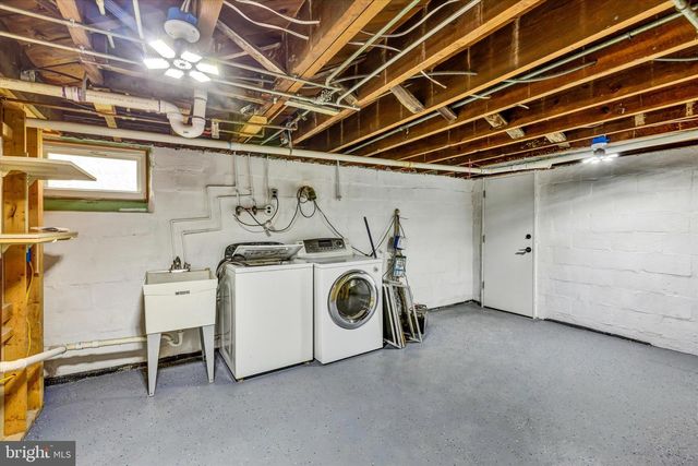 2806 EMERALD RD, Baltimore, MD 21234