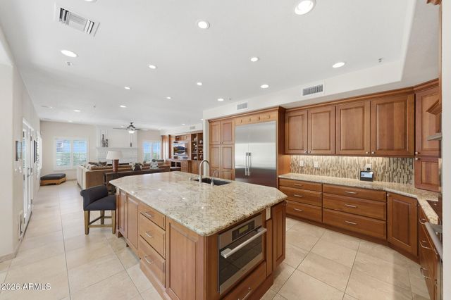 10786 E TERRA Drive, Scottsdale, AZ 85258