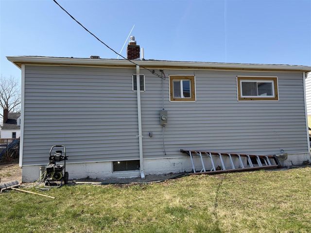 17870 Yonka Street, Hamtramck, MI 48212