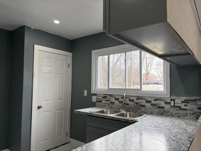 17870 Yonka Street, Hamtramck, MI 48212