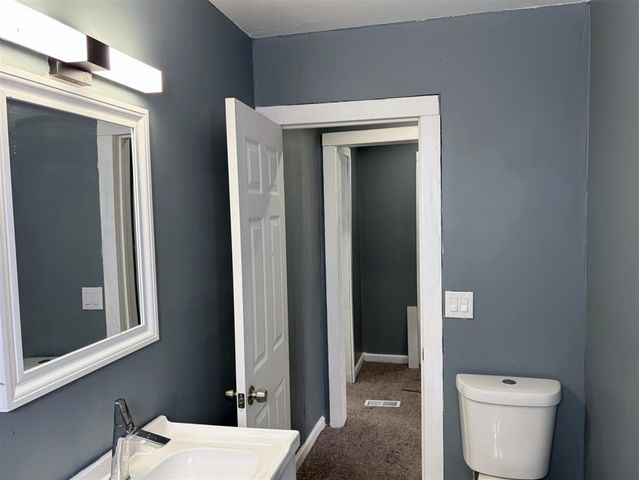 17870 Yonka Street, Hamtramck, MI 48212