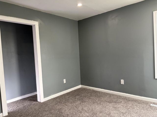 17870 Yonka Street, Hamtramck, MI 48212