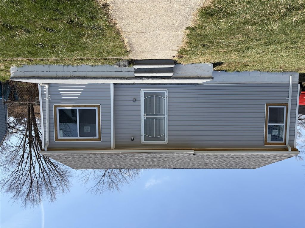 17870 Yonka Street, Hamtramck, MI 48212