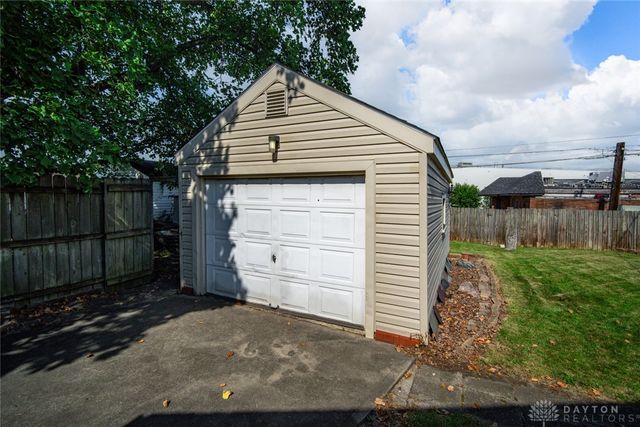4033 Fulton Avenue, Moraine, OH 45439