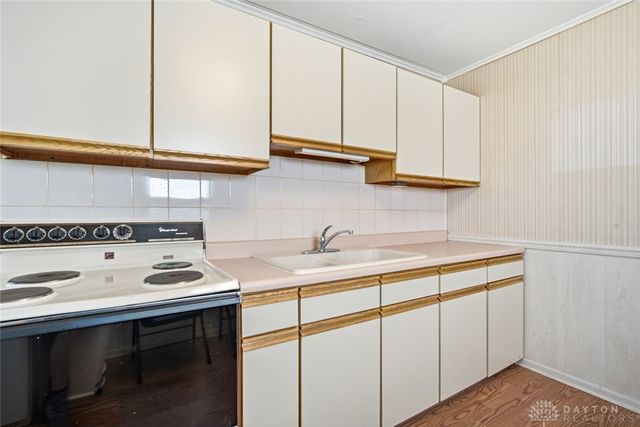 4033 Fulton Avenue, Moraine, OH 45439