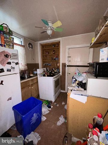 5821 WAKEFIELD ST, Philadelphia, PA 19144