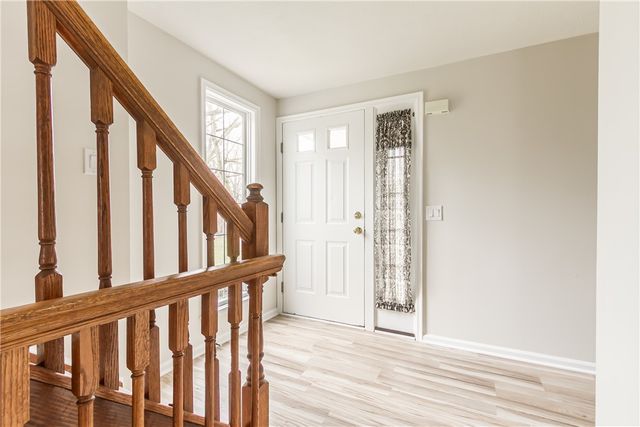 7 Camberley Place, Penfield, NY 14526