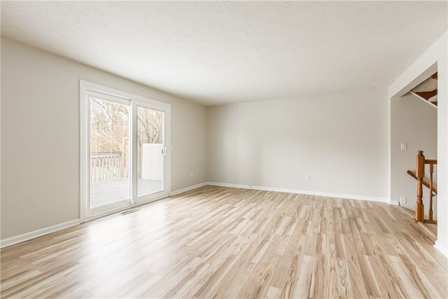 7 Camberley Place, Penfield, NY 14526