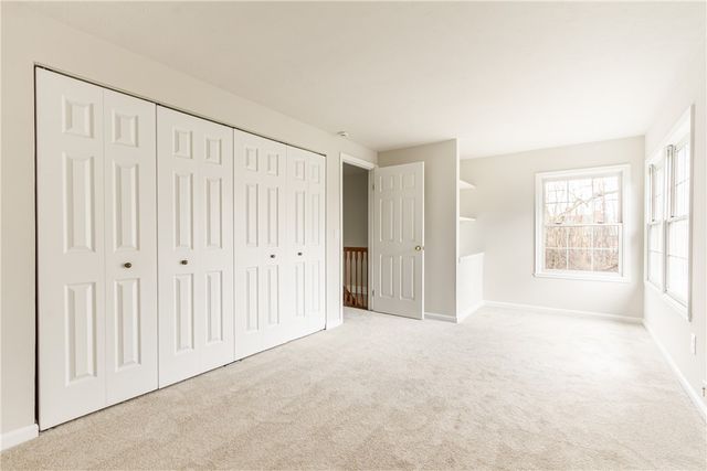 7 Camberley Place, Penfield, NY 14526