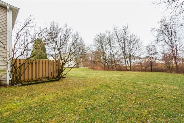 7 Camberley Place, Penfield, NY 14526