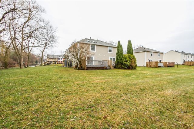 7 Camberley Place, Penfield, NY 14526