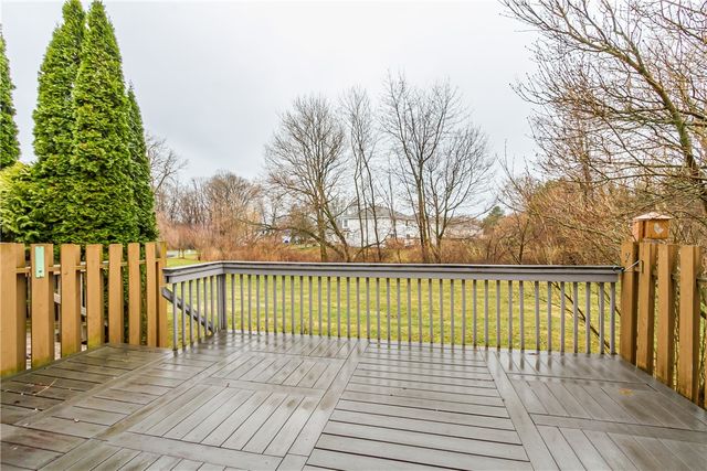 7 Camberley Place, Penfield, NY 14526