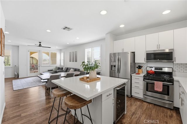 809 S Anaheim Boulevard 101, Anaheim, CA 92805