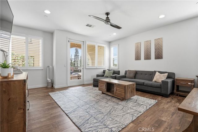809 S Anaheim Boulevard 101, Anaheim, CA 92805