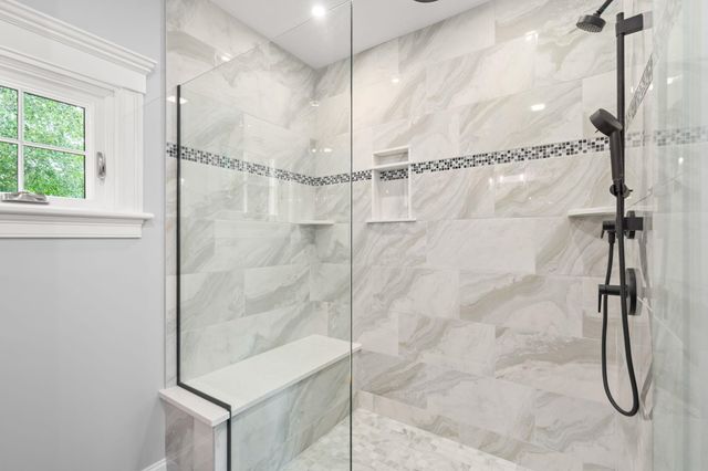 139 North Road, East Kingston, NH 03827