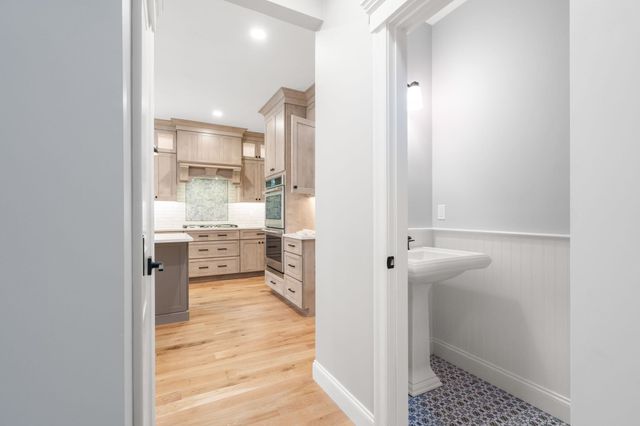 139 North Road, East Kingston, NH 03827