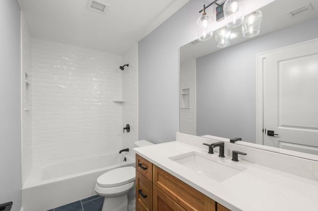 139 North Road, East Kingston, NH 03827