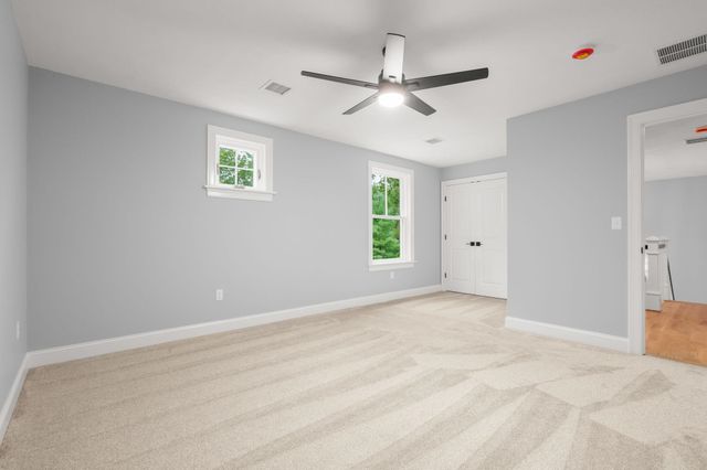 139 North Road, East Kingston, NH 03827