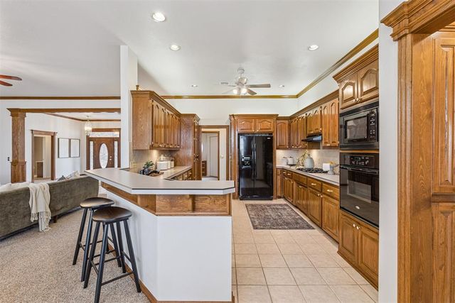 16632 Parkhurst Road, Edmond, OK 73012