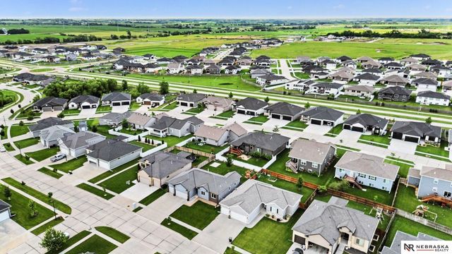 7331 Lilee Lane, Lincoln, NE 68516