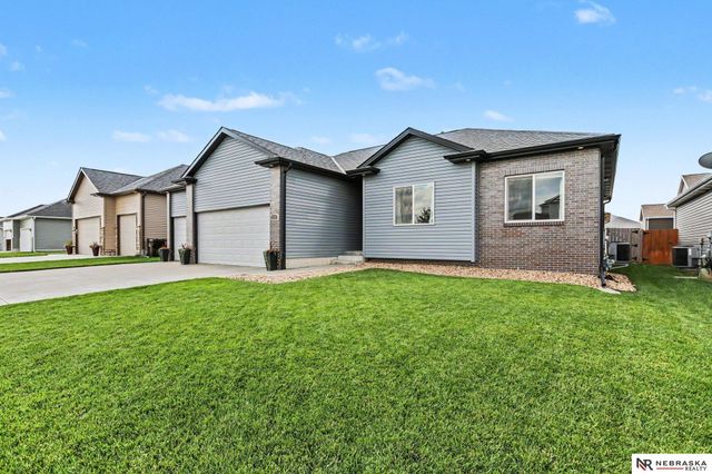 7331 Lilee Lane, Lincoln, NE 68516
