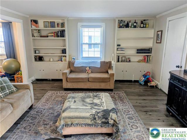 3011 West Greenleaf Street, Allentown City, PA 18104