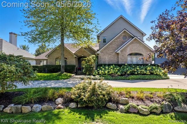 1539 Wandrei Court, Commerce Twp, MI 48382