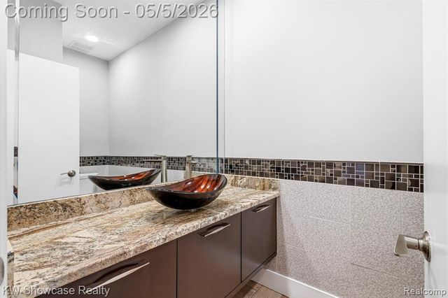 1539 Wandrei Court, Commerce Twp, MI 48382