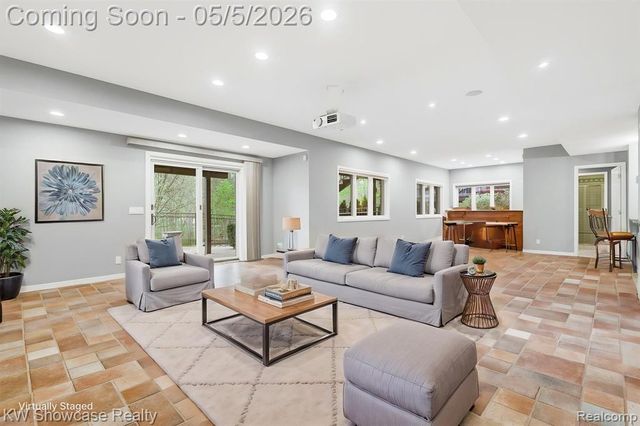 1539 Wandrei Court, Commerce Twp, MI 48382