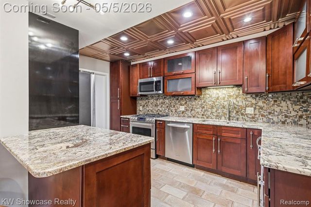 1539 Wandrei Court, Commerce Twp, MI 48382