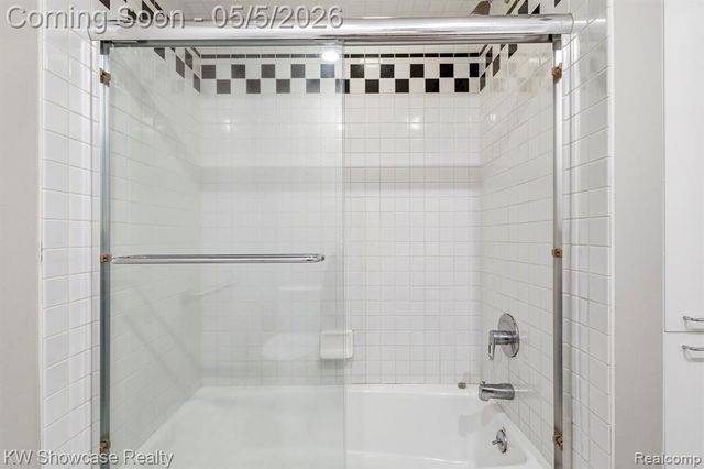 1539 Wandrei Court, Commerce Twp, MI 48382
