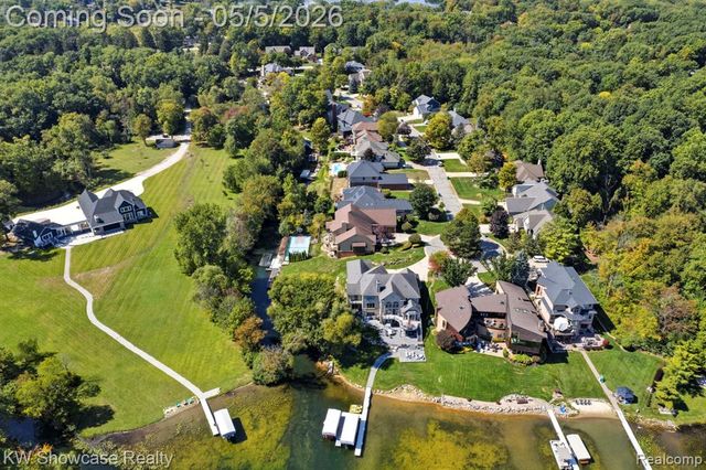 1539 Wandrei Court, Commerce Twp, MI 48382