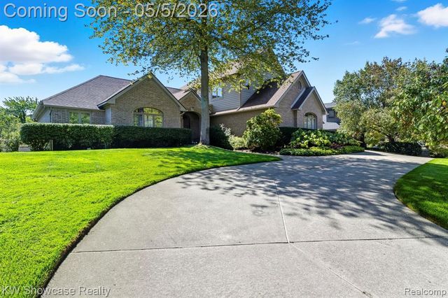 1539 Wandrei Court, Commerce Twp, MI 48382
