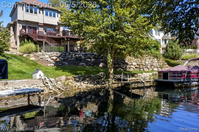 1539 Wandrei Court, Commerce Twp, MI 48382