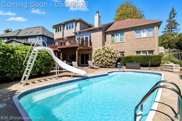 1539 Wandrei Court, Commerce Twp, MI 48382