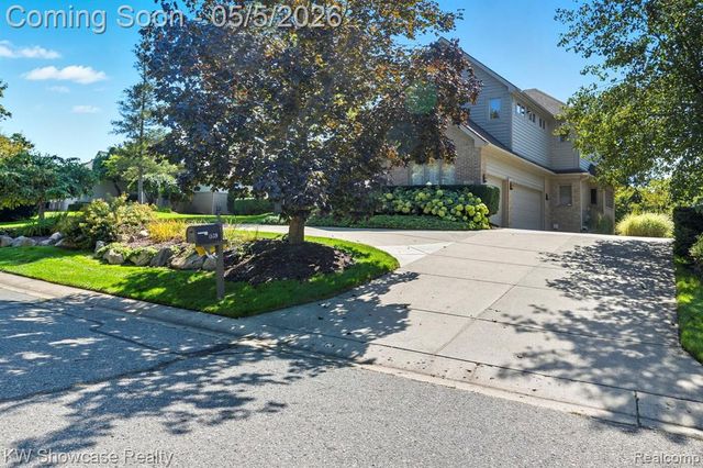 1539 Wandrei Court, Commerce Twp, MI 48382