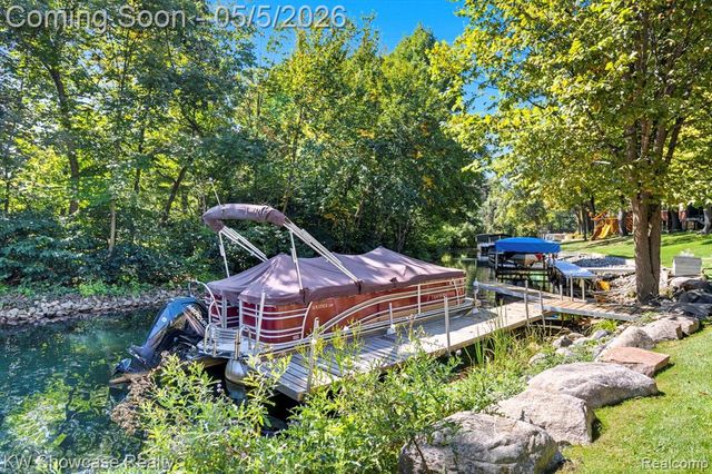 1539 Wandrei Court, Commerce Twp, MI 48382